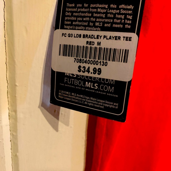 Women’s TFC T-shirt Size Medium, new with tags! - Picture 3 of 4